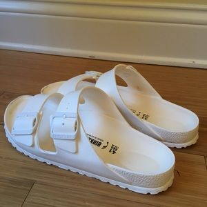 Men’s or Women’s Birkenstocks White Euro Size 41